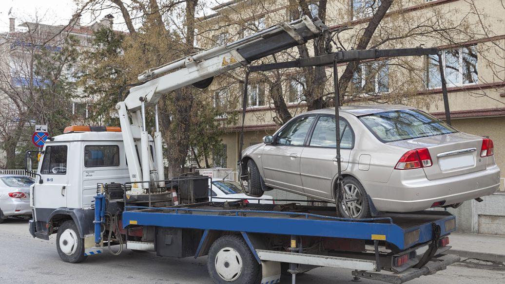 道路拖车救援费用_道路救援拖车多少钱一次_道路救援拖车算不算出险